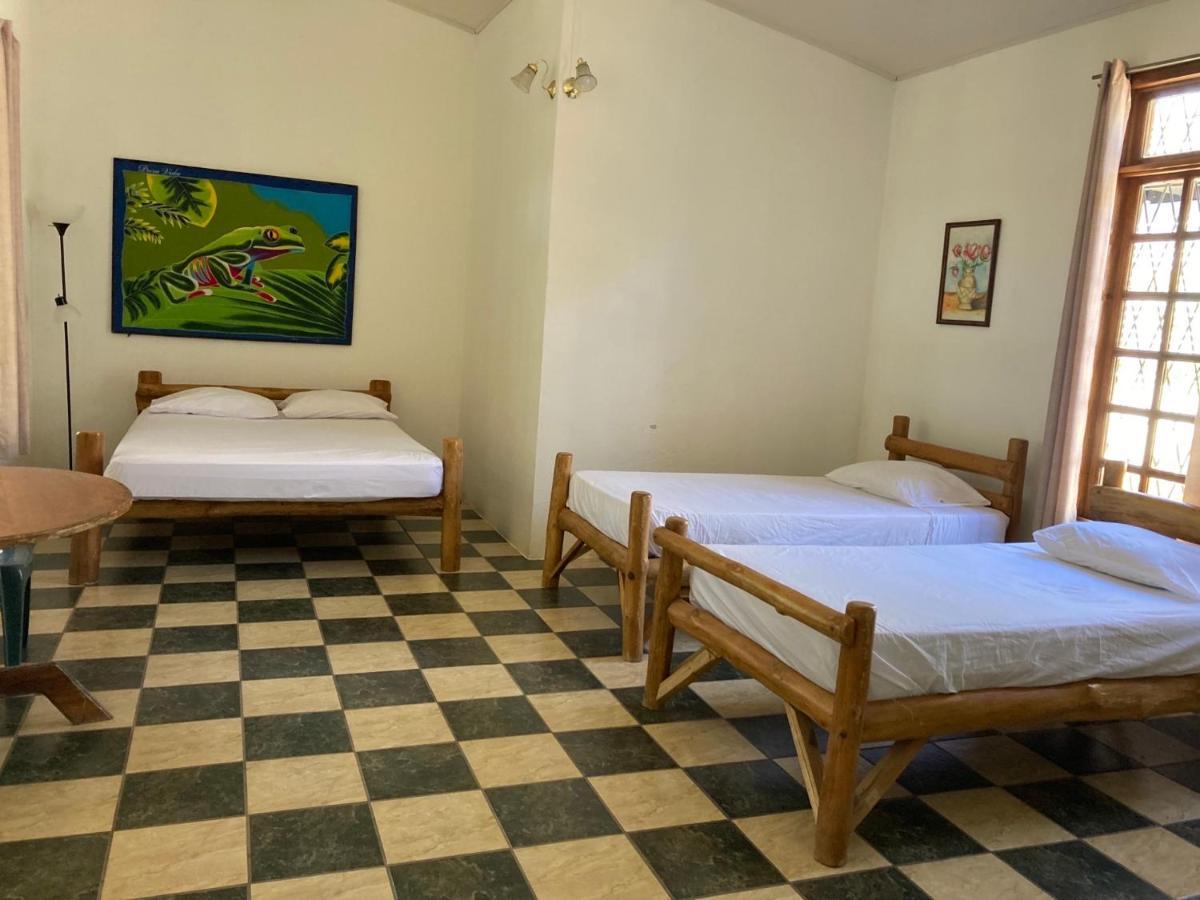 El Mono Loco Hotel Тамариндо Екстериор снимка